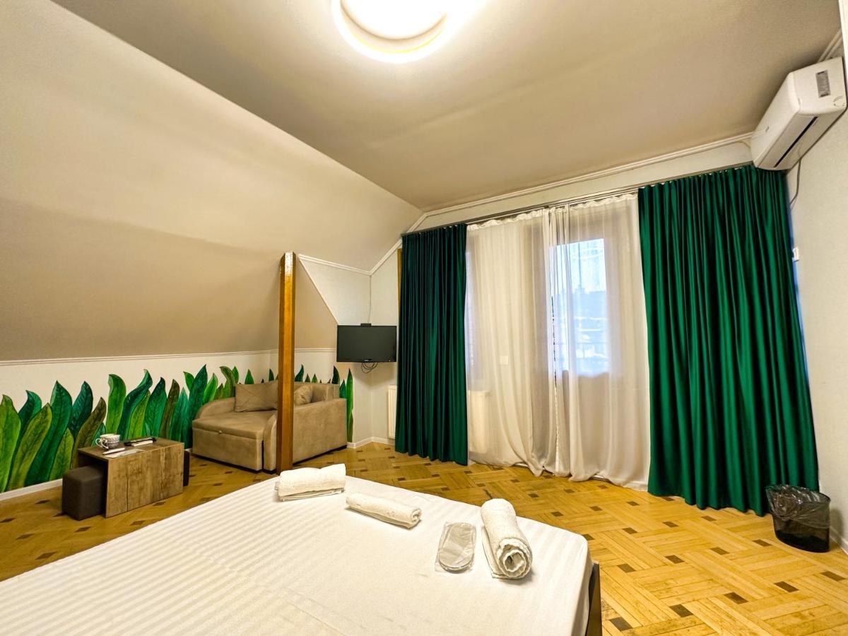 Metekhi View Hotel Tbilisi Exterior photo