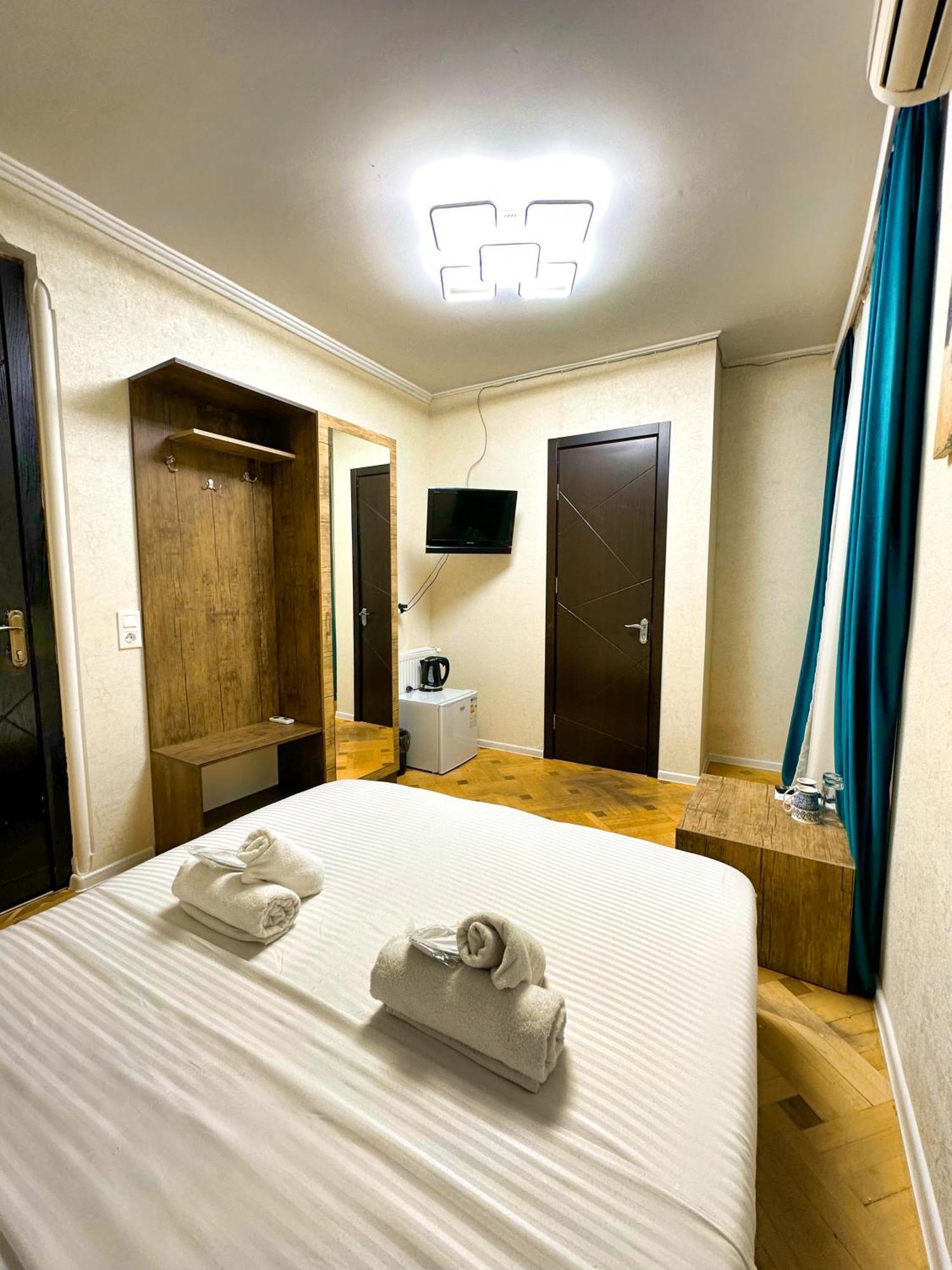 Metekhi View Hotel Tbilisi Exterior photo